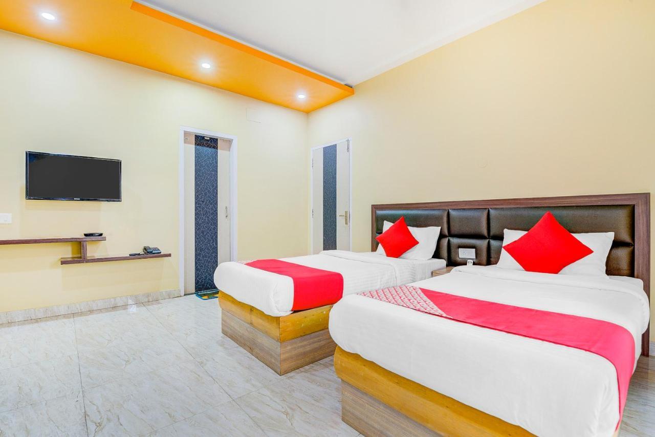 سيليجوري Oyo 13521 Sudhriti Hotel المظهر الخارجي الصورة