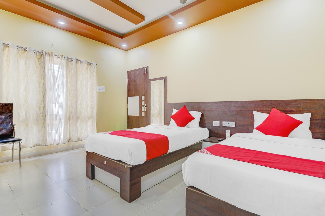 سيليجوري Oyo 13521 Sudhriti Hotel المظهر الخارجي الصورة
